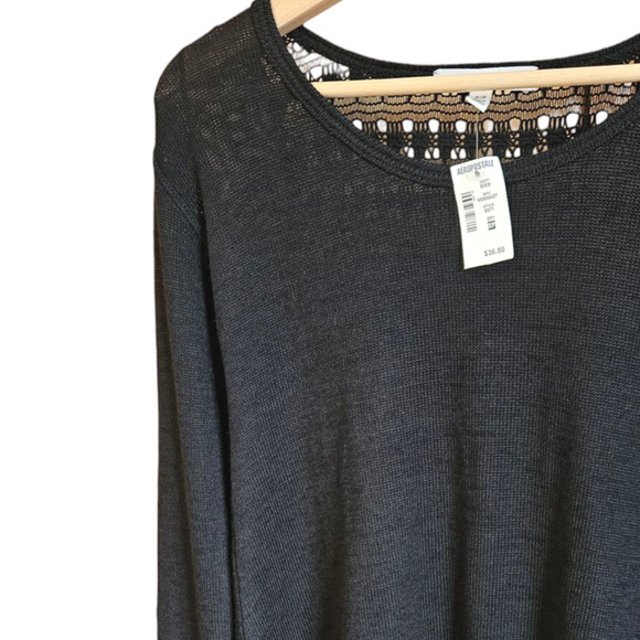 NEW! Aeropostale Women's Crochet Back Long Sleeve Shirt Black Small - Picture 3 of 9